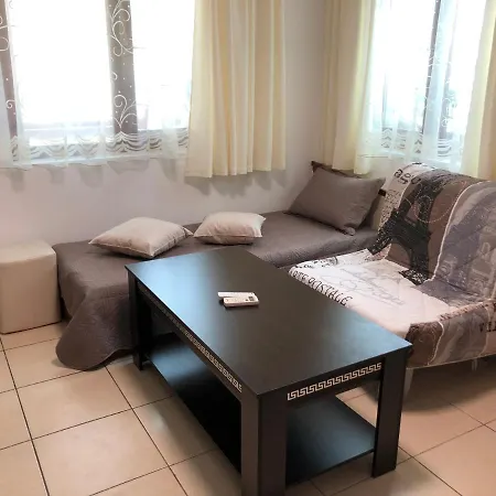Gloria House 2*