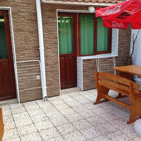 Gloria House Гостевой дом 2*