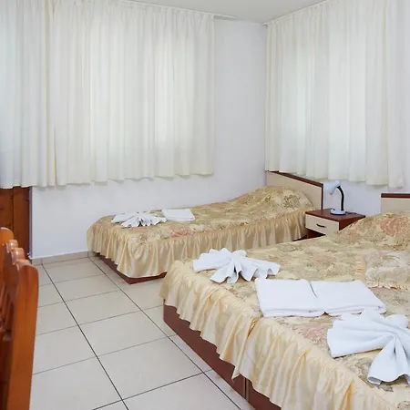 Gloria House Гостевой дом 2*