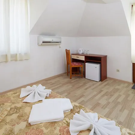 Gloria House Гостевой дом Несебр