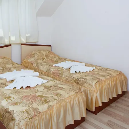 Gloria House 2* Несебр
